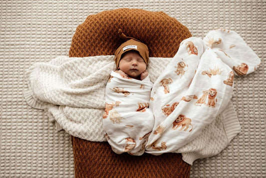 lion-organic-muslin-wrap-image